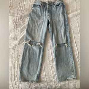 NEW WITH TAGS- Boyfriend Style Highwaisted Abercrombie Jeans